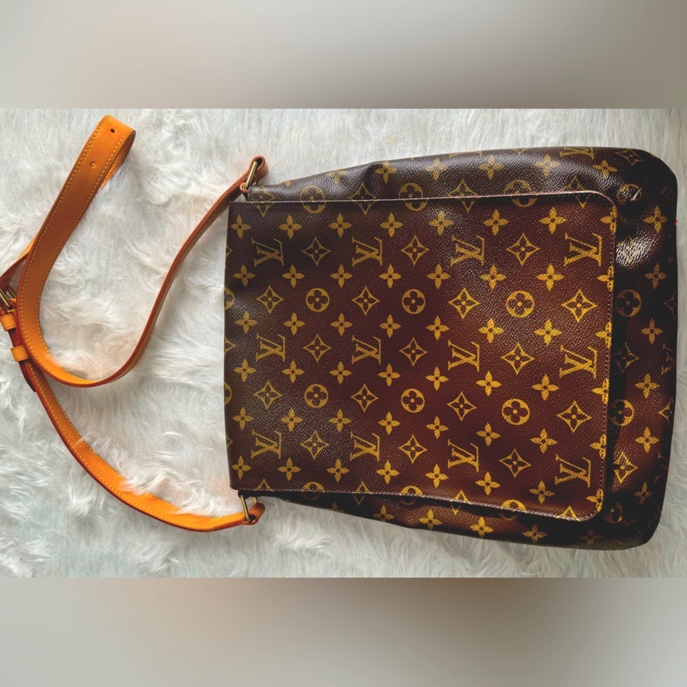 Louis Vuitton Musette crossbody bag